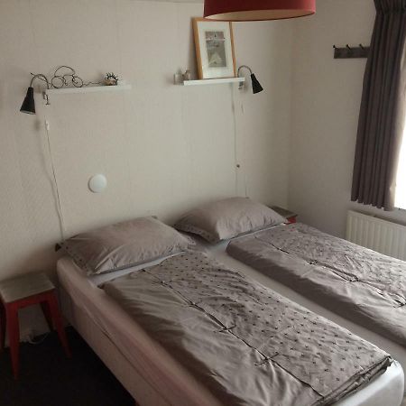 Bed And Breakfast De Mozaiektegel อูเดน ภายนอก รูปภาพ