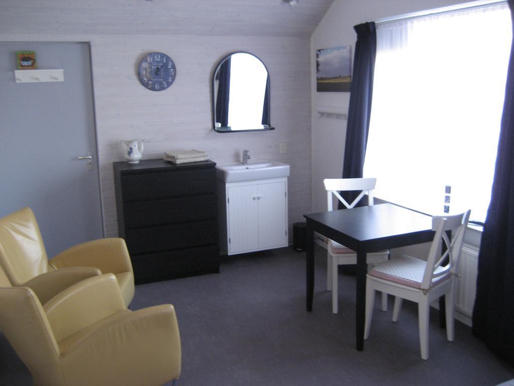 Bed And Breakfast De Mozaiektegel อูเดน ห้อง รูปภาพ